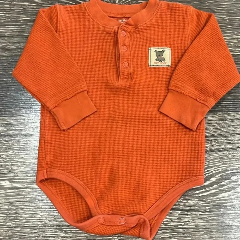 Set of 4 waffle knit long-sleeved onesie and 1 pair of pants